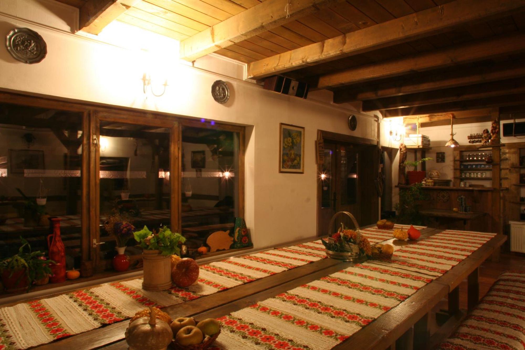 Cabana La Noi Hotel Râşnov Exterior photo