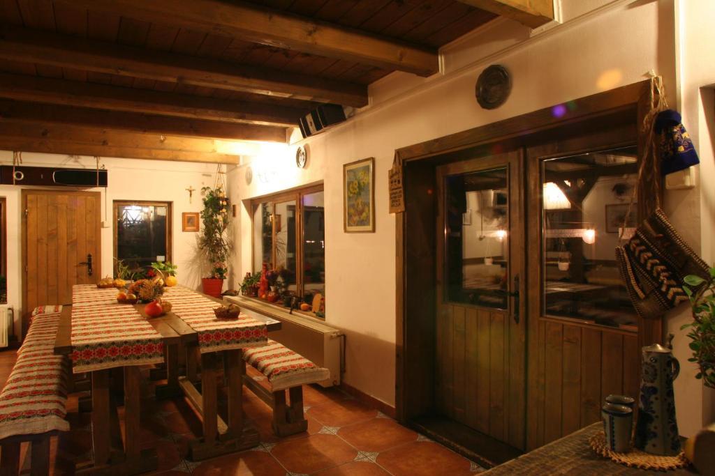 Cabana La Noi Hotel Râşnov Exterior photo